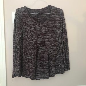 Long sleeve comfy shirt.